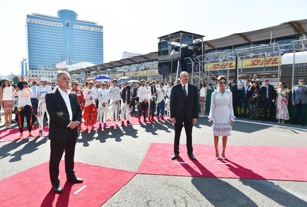 Prezident İlham Əliyev və xanımı Formula 1 Azərbaycan Qran Prisi çərçivəsində yarışları izləyiblər (FOTO)