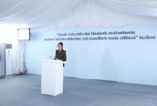 Birinci vitse-prezident Mehriban Əliyeva məcburi köçkün ailələrinə Masazırda yeni mənzillərin verilməsi mərasimində iştirak edib (FOTO) (YENİLƏNİB)