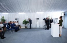 Birinci vitse-prezident Mehriban Əliyeva məcburi köçkün ailələrinə Masazırda yeni mənzillərin verilməsi mərasimində iştirak edib (FOTO) (YENİLƏNİB)