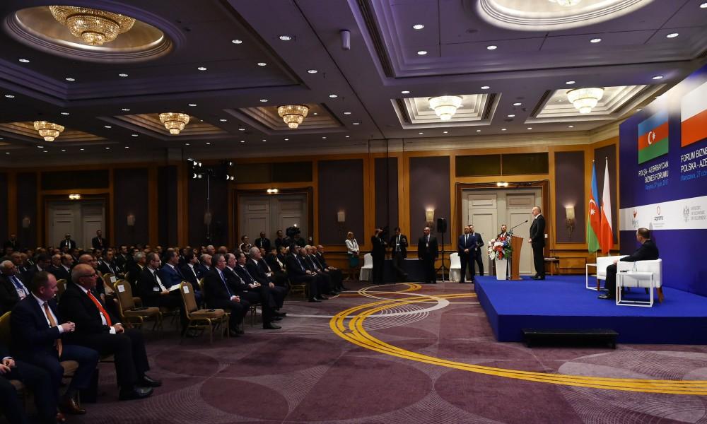 Azərbaycan Prezidenti İlham Əliyev Varşavada Azərbaycan-Polşa biznes forumun açılış mərasimində iştirak edib (FOTO) (YENİLƏNİB)