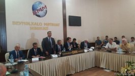 "Azərbaycanda jurnalist həmkarları ittifaqlarının durumu və gələcək inkişaf meyilləri" mövzusunda konfrans keçirilib (FOTO)