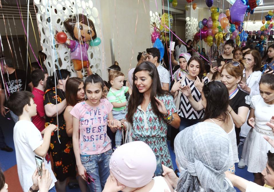 Heydər Əliyev Fondunun vitse-prezidenti Leyla Əliyeva Talassemiya Mərkəzində olub (FOTO)
