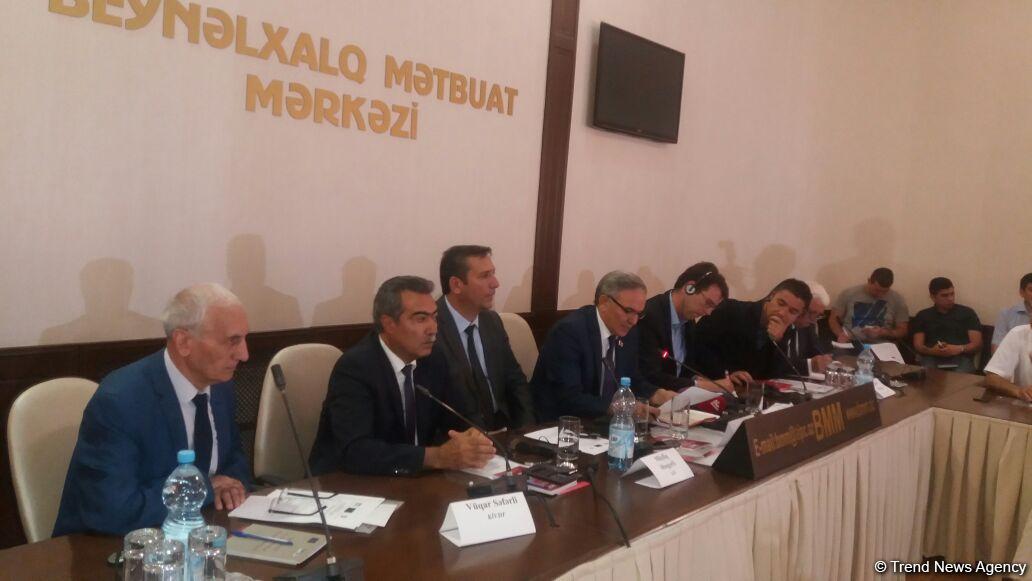 "Azərbaycanda jurnalist həmkarları ittifaqlarının durumu və gələcək inkişaf meyilləri" mövzusunda konfrans keçirilib (FOTO)