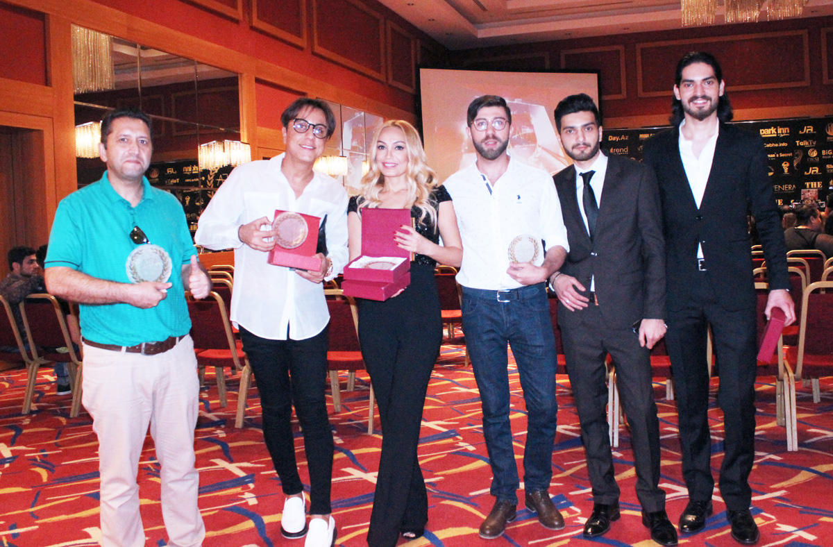 "Azerbaijan Fashion Awards"ın mükafatlandırılma mərasimi keçirilib (FOTO)