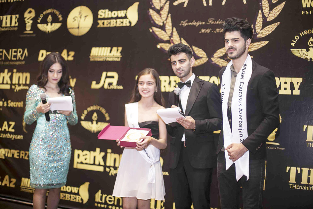 "Azerbaijan Fashion Awards"ın mükafatlandırılma mərasimi keçirilib (FOTO)