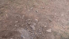 Hərbi attaşelər və xarici KİV nümayəndələri Alxanlı kəndində erməni təxribatının qeydə alındığı əraziyə baxış keçiriblər (FOTO)