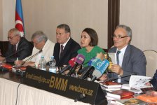 "Onları Vətəndən məhrum ediblər" və "Tarixin qan yaddaşı" kitablarının təqdimatı olub (FOTO)