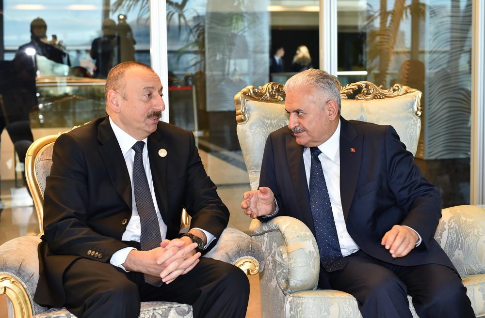 Prezident İlham Əliyev 22-ci Dünya Neft Konqresində iştirak edən dövlət və hökumət başçıları ilə görüşüb (FOTO)