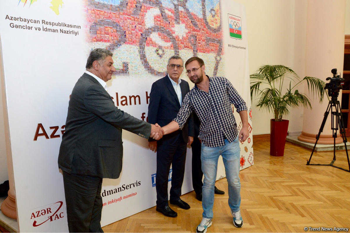 Trend-in fotoqrafı İslamiadanı işıqlandıranlar arasında ən yaxşılardan olub (FOTO)