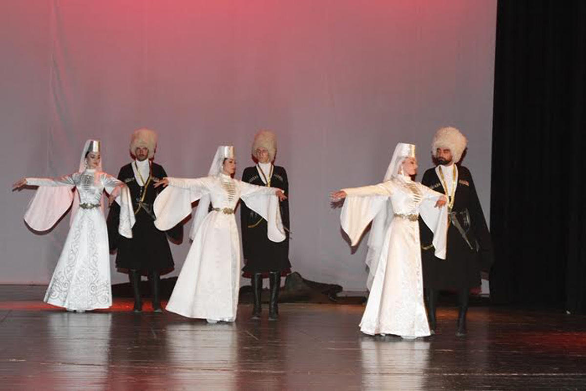 Bakıda "Dostluq körpüsü" II beynəlxalq folklor-rəqs festivalı keçirilir (FOTO)