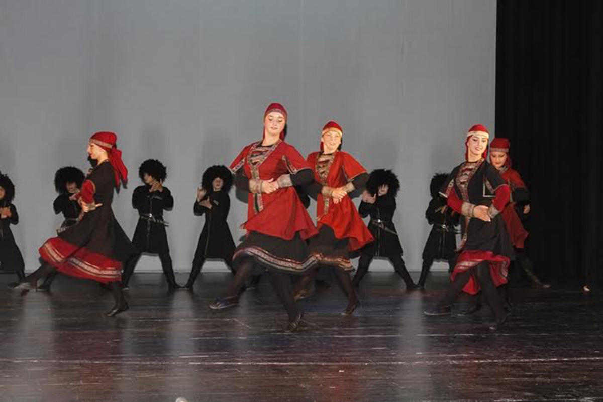 Bakıda "Dostluq körpüsü" II beynəlxalq folklor-rəqs festivalı keçirilir (FOTO)