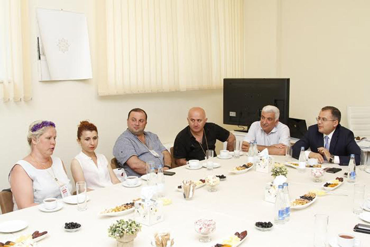 Bakıda "Dostluq körpüsü" II beynəlxalq folklor-rəqs festivalı keçirilir (FOTO)