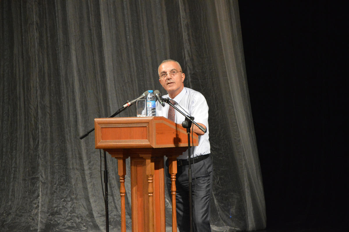 İlin teatr mükafatları təqdim edilib (FOTO)