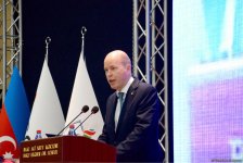 Bakı Ali Neft Məktəbində ilk "Məzun günü" keçirildi (FOTO)