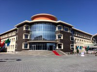 Bakı Ali Neft Məktəbində ilk "Məzun günü" keçirildi (FOTO)
