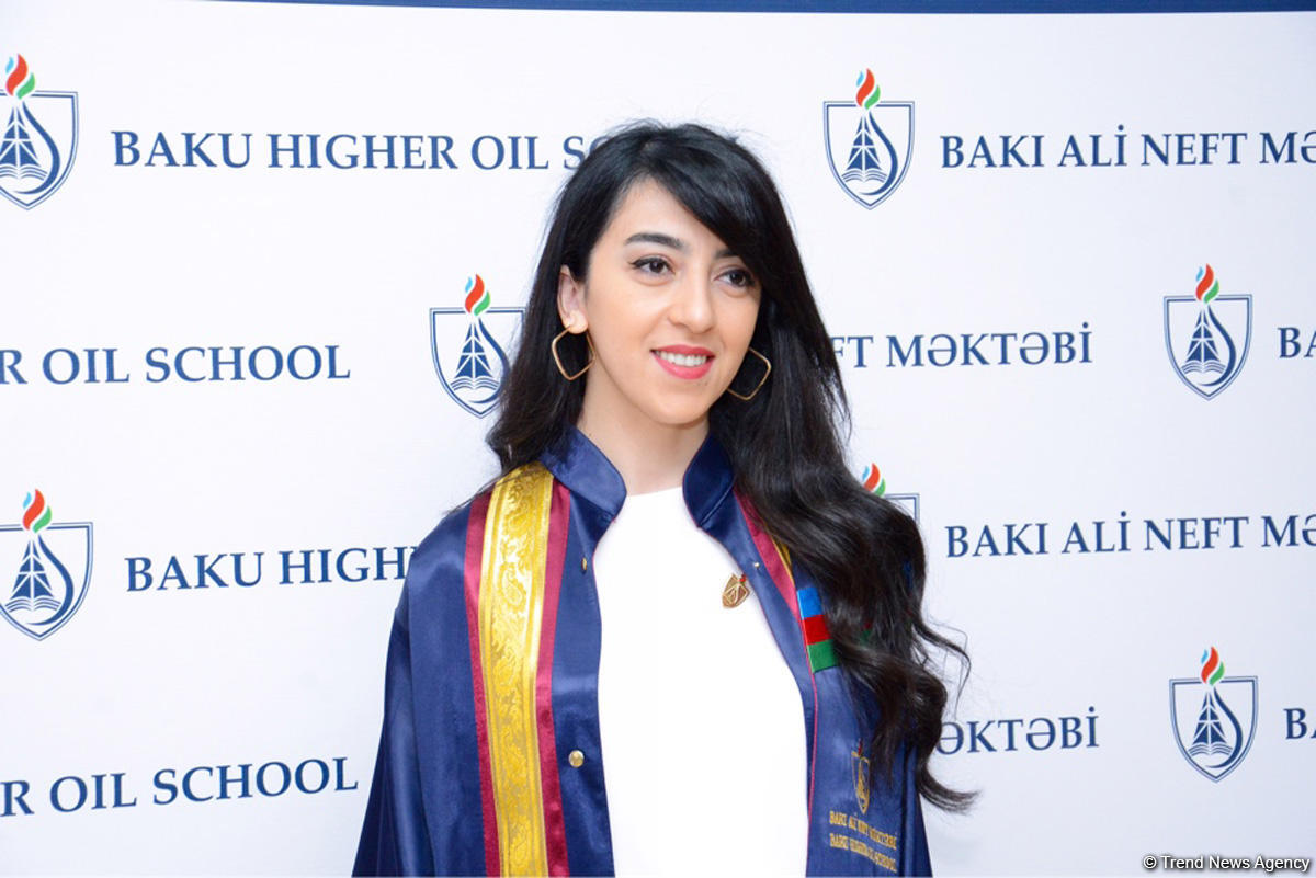 Bakı Ali Neft Məktəbində ilk "Məzun günü" keçirildi (FOTO)