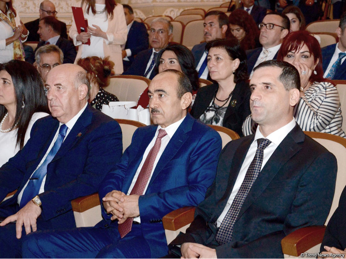 Əli Həsənov: Heç kim xalqın iradəsinə qalib gələ bilməz və xalqın iradəsi bütün iradələrdən üstündür (YENİLƏNİB-2) (FOTO)