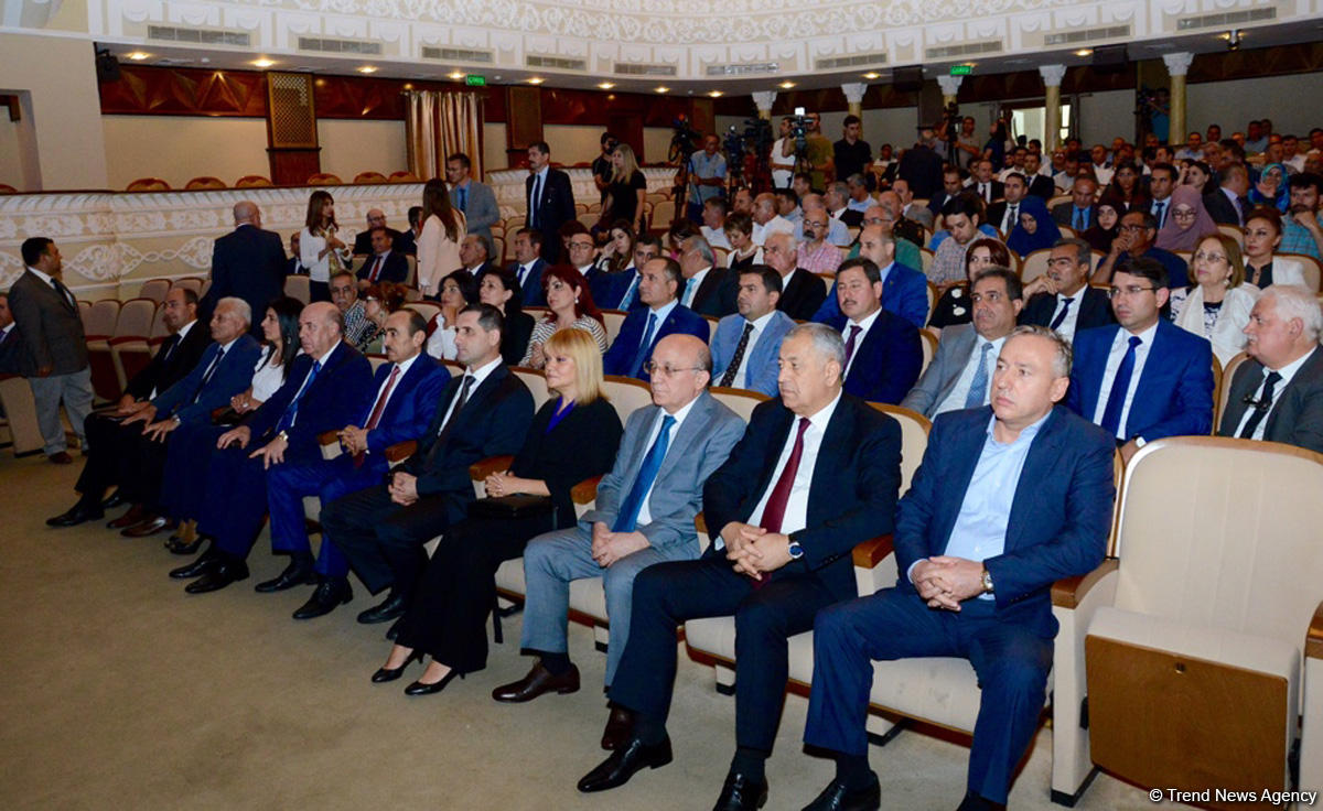 Əli Həsənov: Heç kim xalqın iradəsinə qalib gələ bilməz və xalqın iradəsi bütün iradələrdən üstündür (YENİLƏNİB-2) (FOTO)