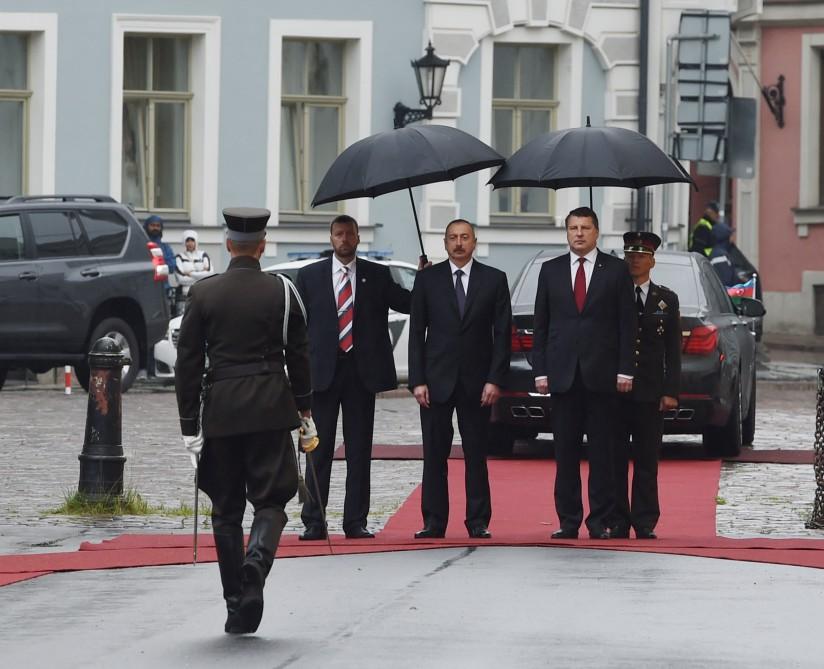 Prezident İlham Əliyevin Riqada rəsmi qarşılanma mərasimi olub (FOTO)