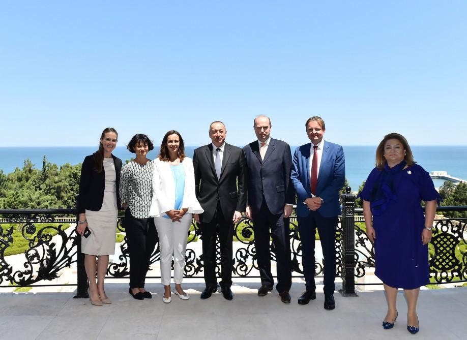 Prezident İlham Əliyev Avstriyanın federal ailə və gənclər nazirini qəbul edib (FOTO) (YENİLƏNİB)