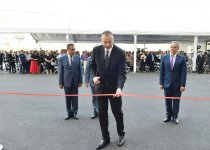 Prezident İlham Əliyev jurnalistlər üçün tikilmiş növbəti binada Milli Mətbuat Günü münasibətilə mənzillərin paylanması mərasimində iştirak edib (YENİLƏNİB-4) (FOTO/VİDEO)