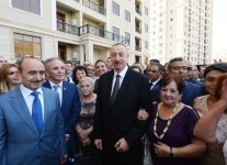 Prezident İlham Əliyev jurnalistlər üçün tikilmiş növbəti binada Milli Mətbuat Günü münasibətilə mənzillərin paylanması mərasimində iştirak edib (YENİLƏNİB-4) (FOTO/VİDEO)