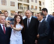Prezident İlham Əliyev jurnalistlər üçün tikilmiş növbəti binada Milli Mətbuat Günü münasibətilə mənzillərin paylanması mərasimində iştirak edib (YENİLƏNİB-4) (FOTO/VİDEO)