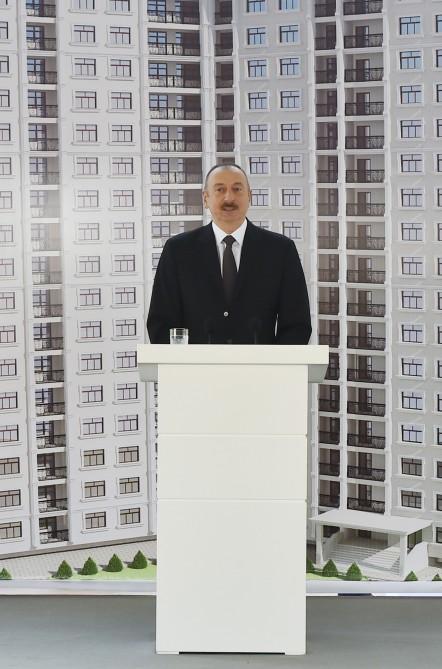 Prezident İlham Əliyev jurnalistlər üçün tikilmiş növbəti binada Milli Mətbuat Günü münasibətilə mənzillərin paylanması mərasimində iştirak edib (YENİLƏNİB-4) (FOTO/VİDEO)