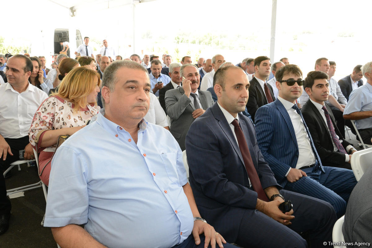 Milli mətbuatımızda tarixi gün (FOTOSESSİYA)