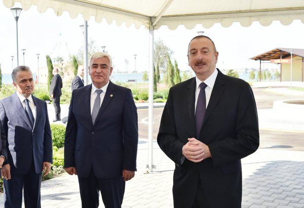 Prezident İlham Əliyev Pirallahı rayonunda içməli su təchizatı layihəsinin açılışında iştirak edib (FOTO) (YENİLƏNİB-2)