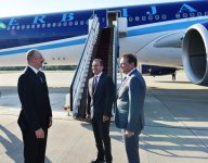 Azərbaycan Prezidenti İlham Əliyev Rusiyaya işgüzar səfərə gəlib (FOTO)