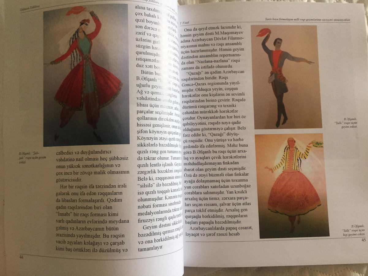 Gülnarə Xəlilovanın “Azərbaycan musiqi qruplarının geyim ənənələri” adlı kitabı işıq üzü görüb (FOTO)