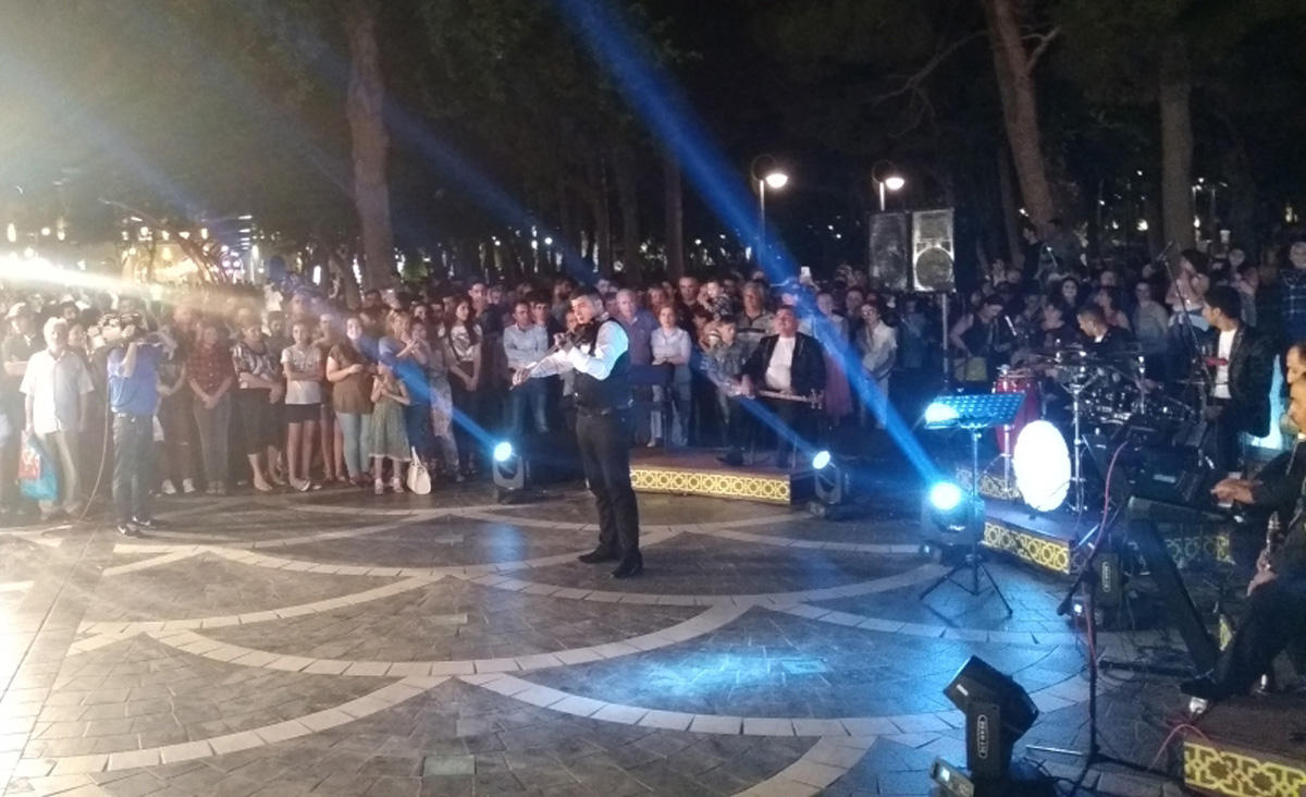 Fəvvarələr Meydanında “Music Band”ın növbəti çəkilişi baş tutub (FOTO)
