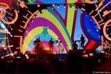 Xəzərin sahilində "Jara-2017" musiqi festivalının möhtəşəm açılış mərasimi keçirilib (FOTO)