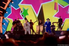 Xəzərin sahilində "Jara-2017" musiqi festivalının möhtəşəm açılış mərasimi keçirilib (FOTO)