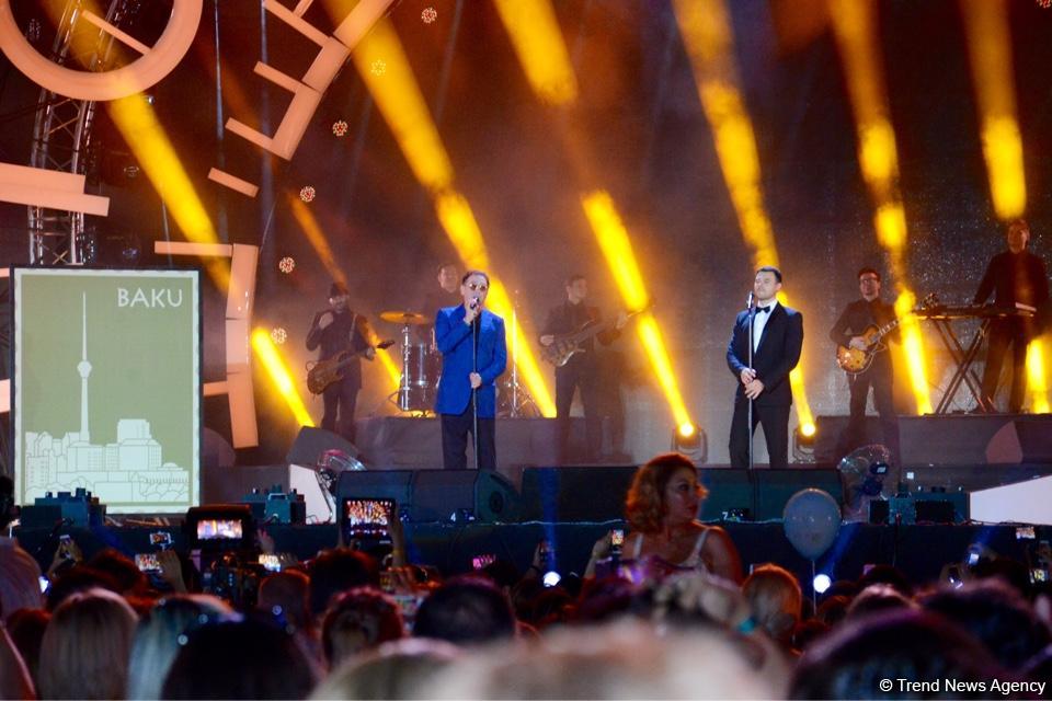 Xəzərin sahilində "Jara-2017" musiqi festivalının möhtəşəm açılış mərasimi keçirilib (FOTO)