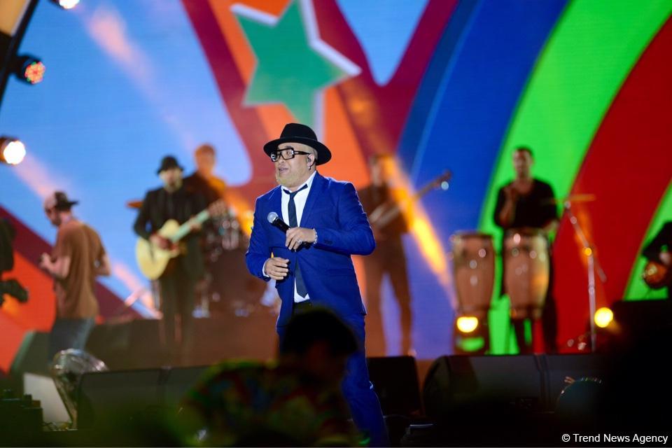 Xəzərin sahilində "Jara-2017" musiqi festivalının möhtəşəm açılış mərasimi keçirilib (FOTO)