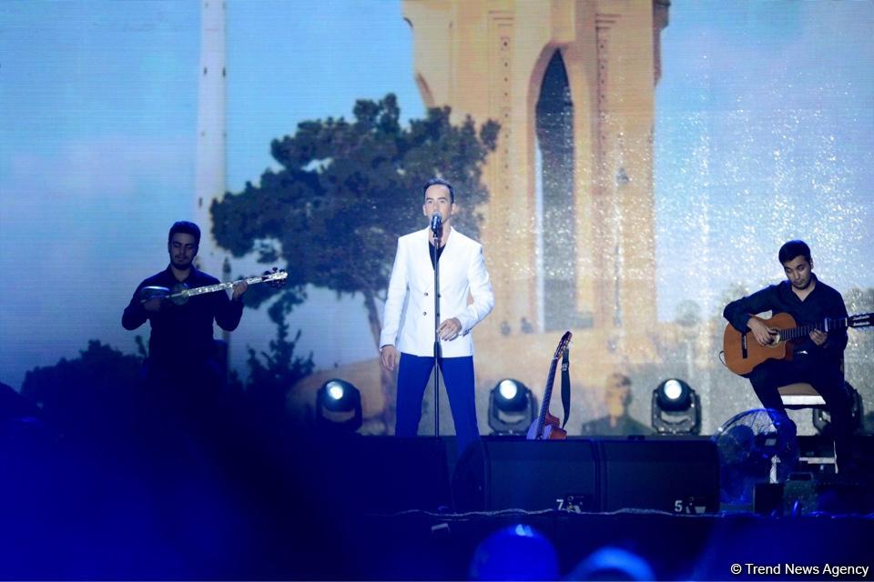 Xəzərin sahilində "Jara-2017" musiqi festivalının möhtəşəm açılış mərasimi keçirilib (FOTO)