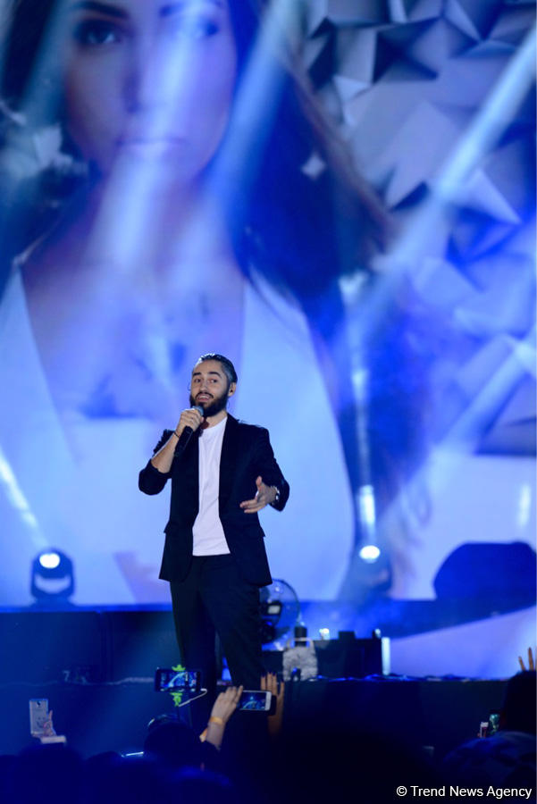 Xəzərin sahilində "Jara-2017" musiqi festivalının möhtəşəm açılış mərasimi keçirilib (FOTO)