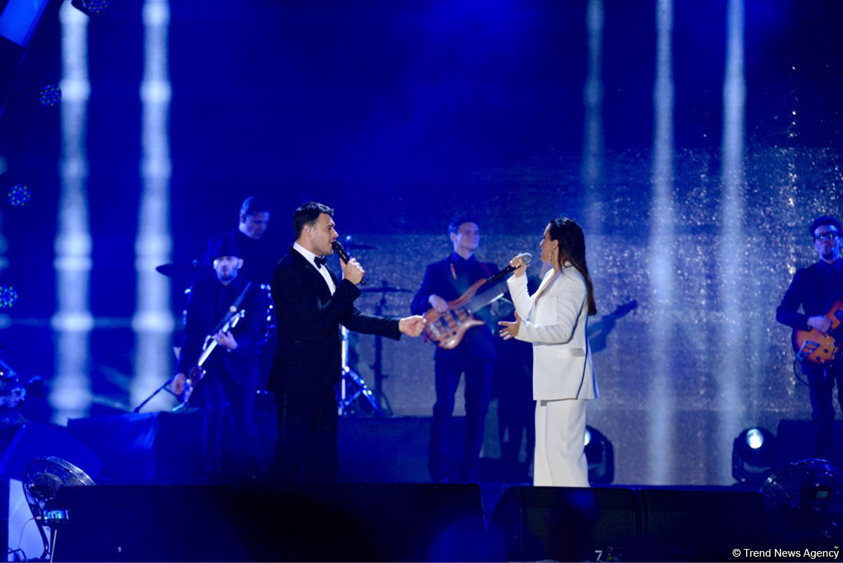 Xəzərin sahilində "Jara-2017" musiqi festivalının möhtəşəm açılış mərasimi keçirilib (FOTO)