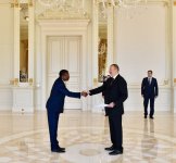 Prezident İlham Əliyev Burkina Fasonun yeni səfirinin etimadnaməsini qəbul edib (YENİLƏNİB) (FOTO)
