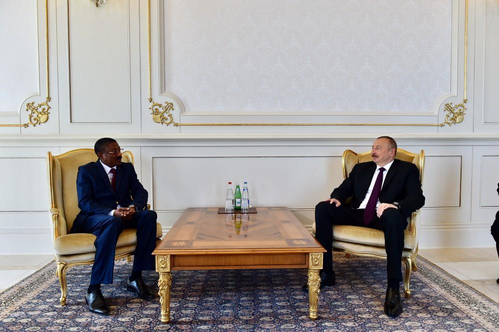 Prezident İlham Əliyev Burkina Fasonun yeni səfirinin etimadnaməsini qəbul edib (YENİLƏNİB) (FOTO)