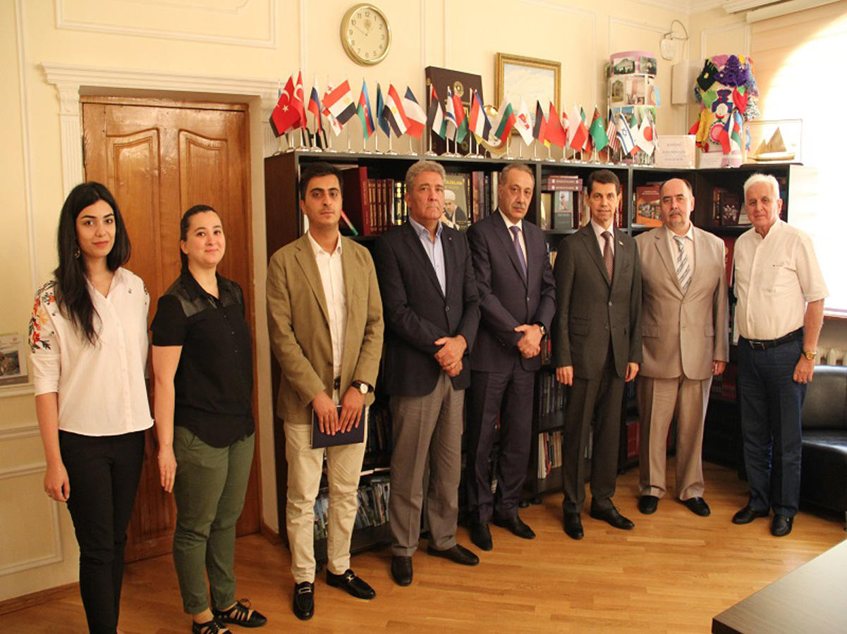 Ukraynanın Azərbaycandakı səfiri Bilik Fondunun qonağı olub (FOTO)