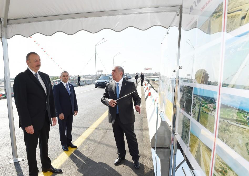 Prezident İlham Əliyev yenidən qurulan Pirşağı-Novxanı və Binəqədi-Novxanı-Corat yollarının açılışında iştirak edib (FOTO)