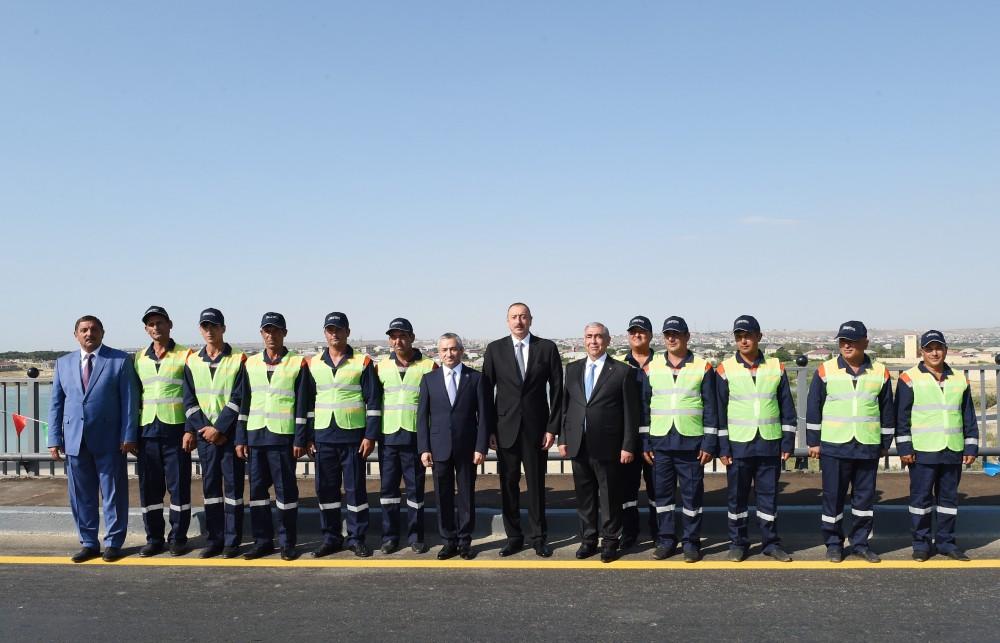 Prezident İlham Əliyev yenidən qurulan Pirşağı-Novxanı və Binəqədi-Novxanı-Corat yollarının açılışında iştirak edib (FOTO)