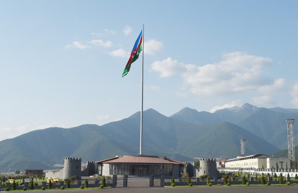 Prezident İlham Əliyev Qaxda Bayraq Muzeyinin açılışında iştirak edib (FOTO)
