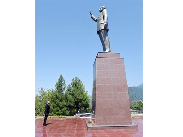 Prezident İlham Əliyev Balakən rayonuna səfərə gəlib (FOTO)