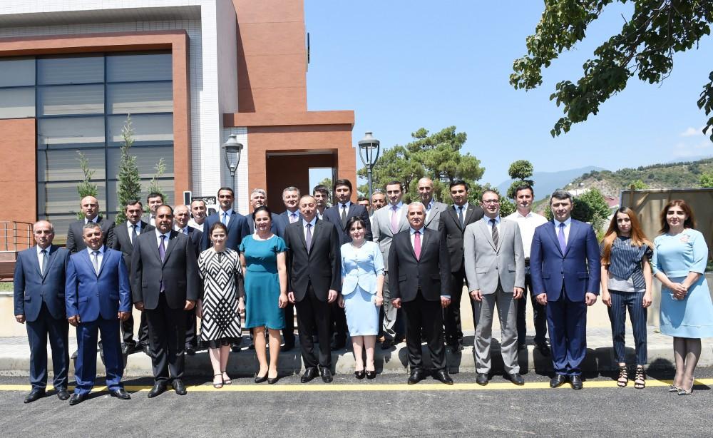 Prezident İlham Əliyev Balakəndə “ABAD Mərkəz”in açılışında iştirak edib (FOTO) (YENİLƏNİB)