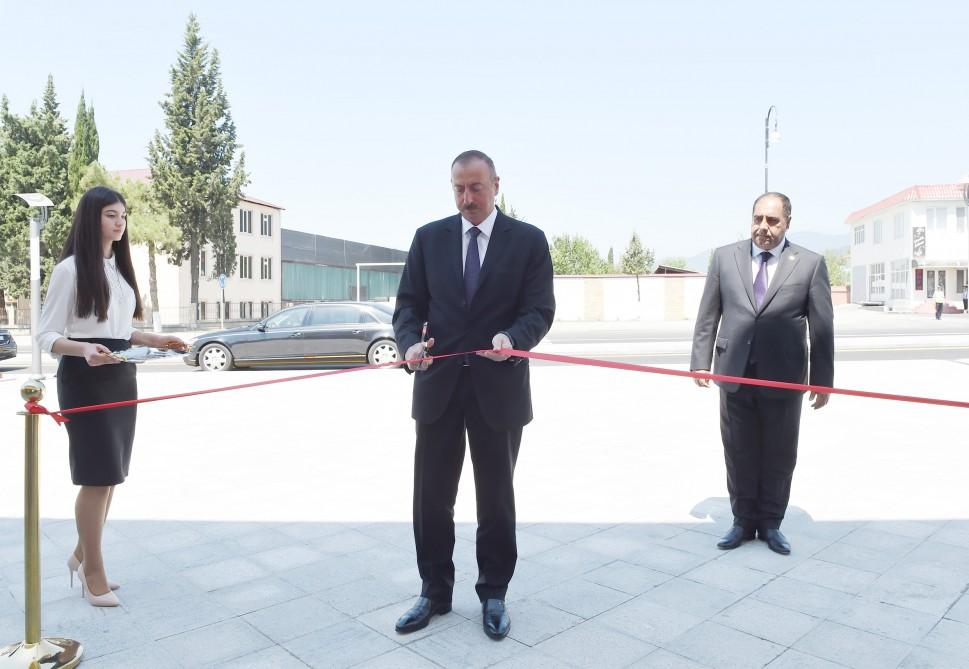 Azərbaycan Prezidenti Balakəndə Bayraq Muzeyinin açılışında iştirak edib (FOTO)