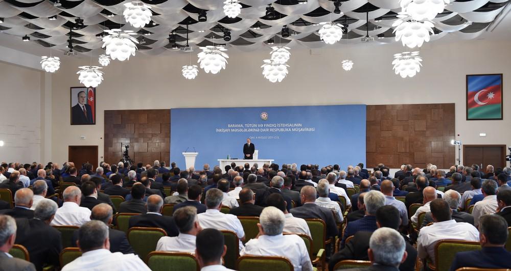 Qaxda Prezident İlham Əliyevin sədrliyi ilə barama, tütün və fındıq istehsalının inkişafı məsələlərinə dair respublika müşavirəsi keçirilib (YENİLƏNİB-4) (FOTO)